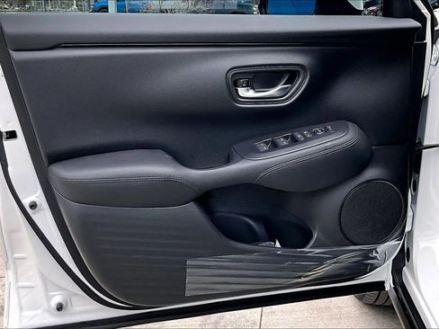 New 2026 Honda HR-V LX image 10