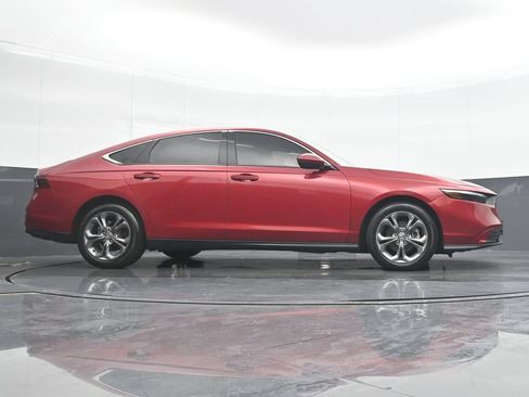 Used 2024 Honda Accord EX image 31
