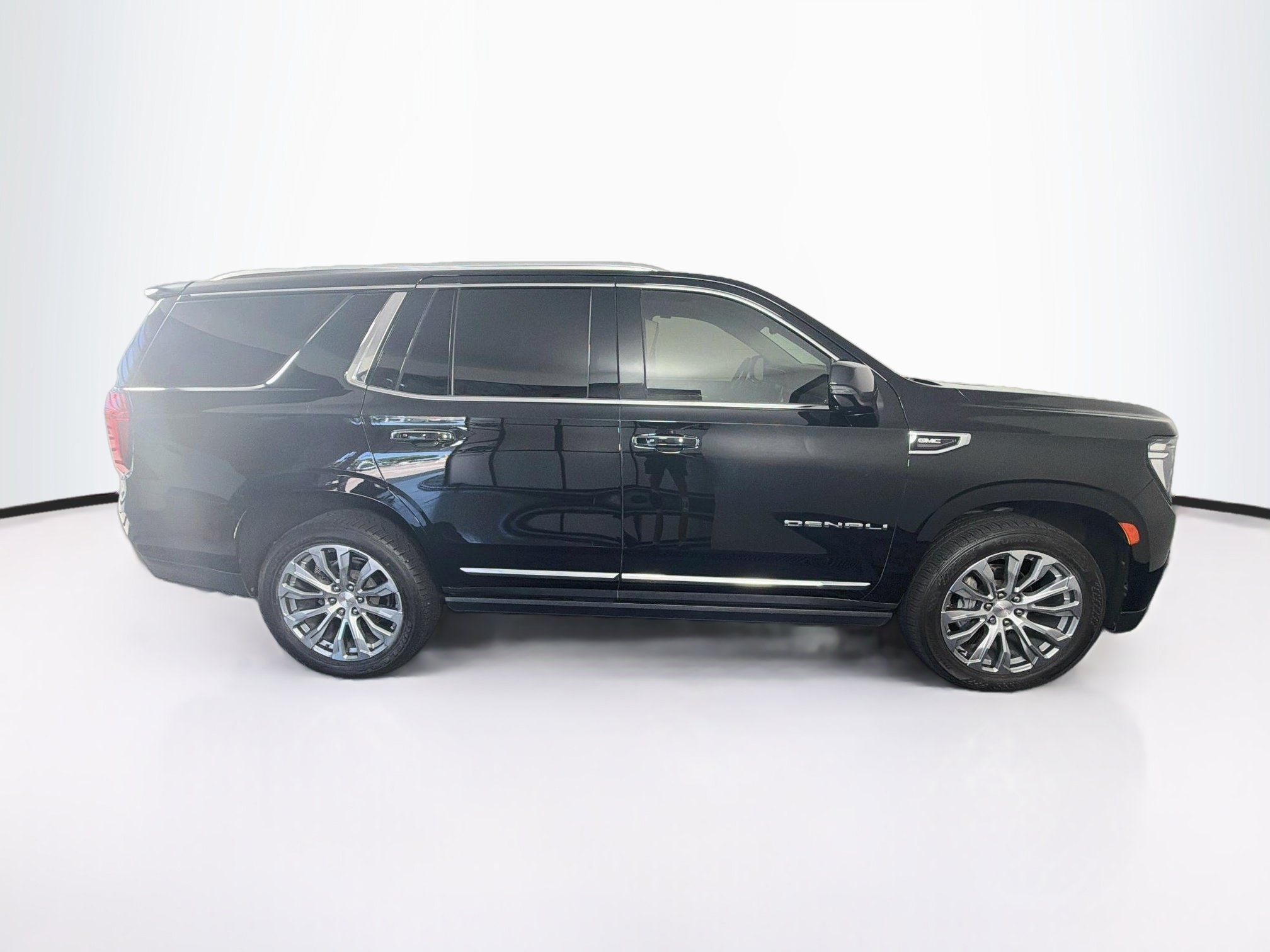 Used 2022 GMC Yukon Denali AWD/4WD image 10