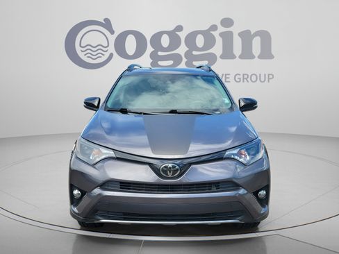 Used 2018 Toyota RAV4 Adventure FWD image 8