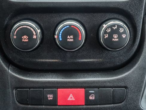 Used 2021 RAM ProMaster 1500 FWD image 24
