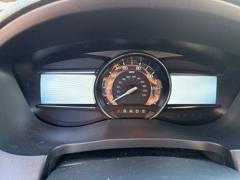 Used 2017 Ford Explorer XLT w/ Equipment Group 202A image 11