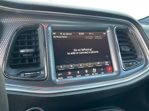 Used 2019 Dodge Challenger SRT Hellcat Redeye image 21