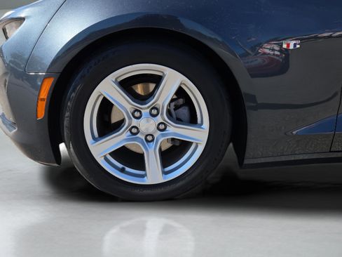 Used 2022 Chevrolet Camaro LT image 31