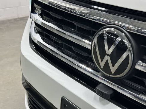 Used 2023 Volkswagen Atlas SEL Premium AWD/4WD image 31