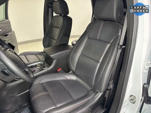 Used 2023 Chevrolet Traverse RS w/ LPO, Cargo Package image 15