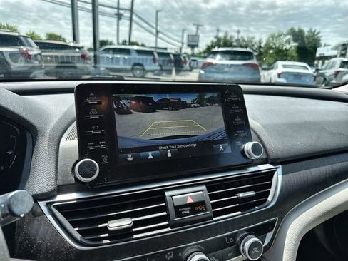 Used 2020 Honda Accord EX image 14
