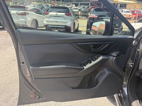 Used 2019 Subaru Crosstrek 2.0i Premium AWD/4WD image 10