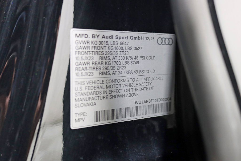 Used 2026 Audi RS Q8 performance AWD/4WD image 45