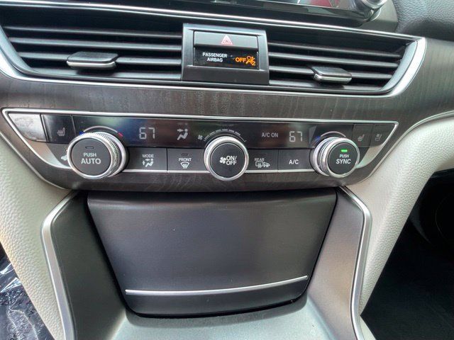 Used 2020 Honda Accord Touring image 12