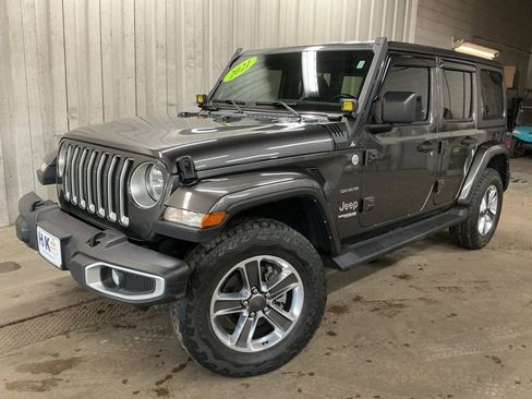 Used 2021 Jeep Wrangler Unlimited Sahara w/ Cold Weather Group image 4