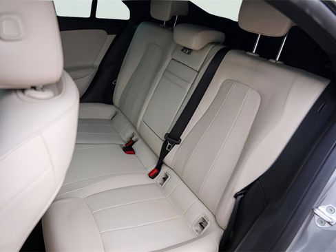 Used 2022 Mercedes-Benz CLA 250 image 29