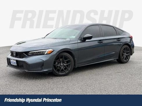 Used 2025 Honda Civic Sport image 1