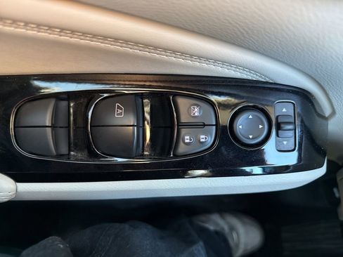 Used 2023 Nissan Altima 2.5 SL image 32