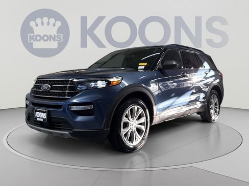 Used 2020 Ford Explorer XLT w/ Equipment Group 202A AWD/4WD image 1