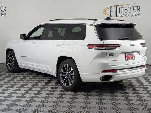 Used 2023 Jeep Grand Cherokee L Overland w/ Luxury Tech Group IV AWD/4WD image 5