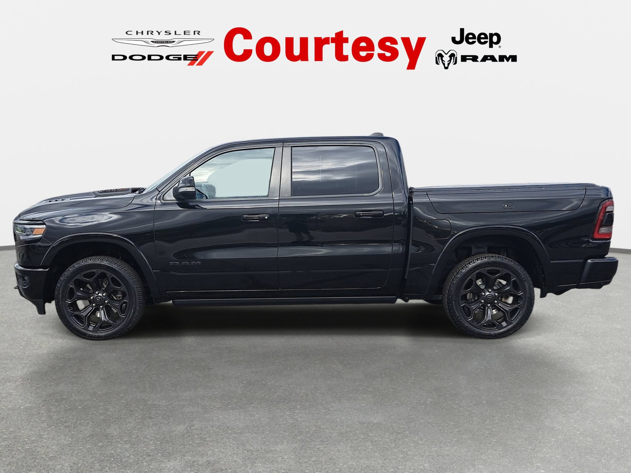 Used 2021 RAM 1500 Limited w/ Night Edition AWD/4WD image 6