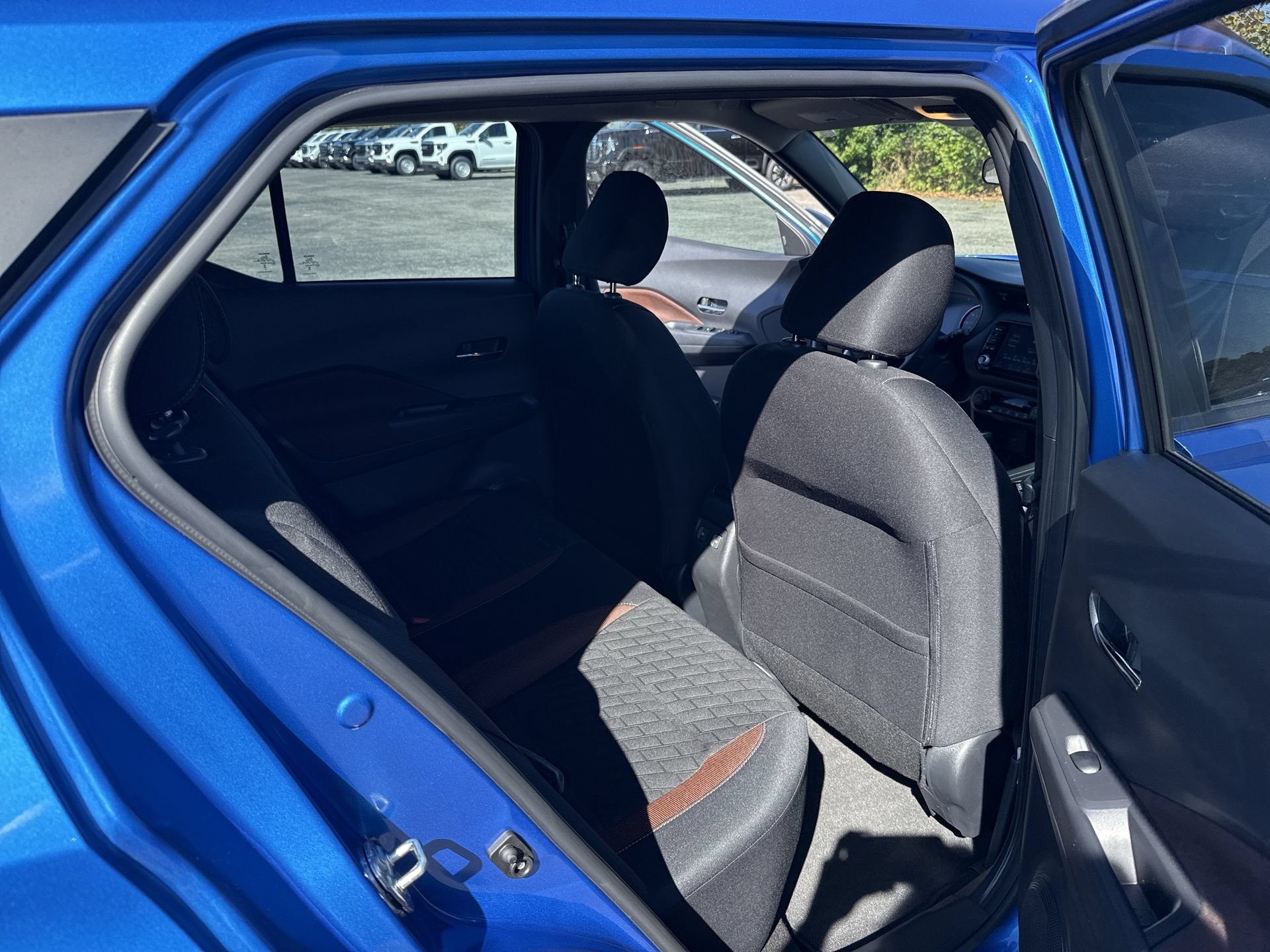 Used 2023 Nissan Kicks SR FWD image 34