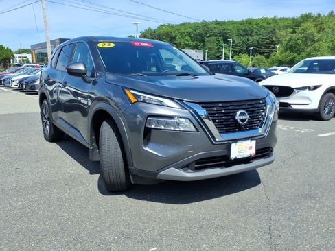 Certified 2023 Nissan Rogue SV AWD/4WD image 3