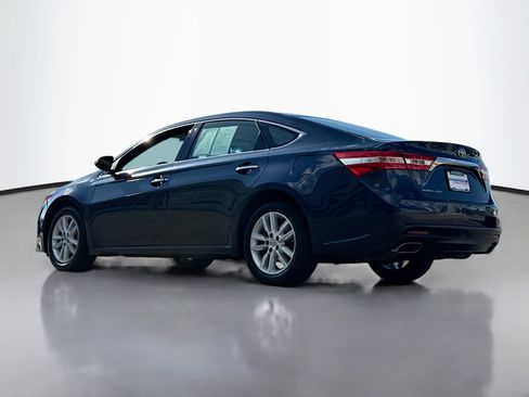 Used 2014 Toyota Avalon Limited FWD image 12