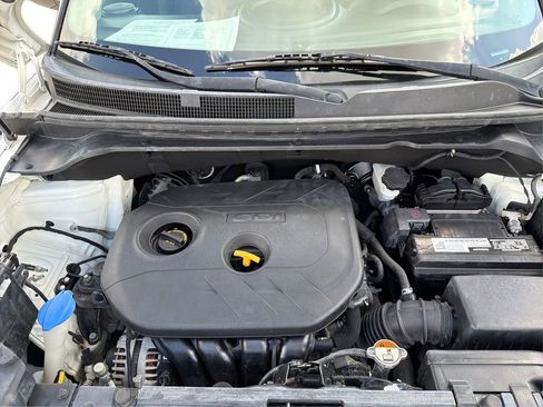 Used 2019 Kia Soul + FWD image 12
