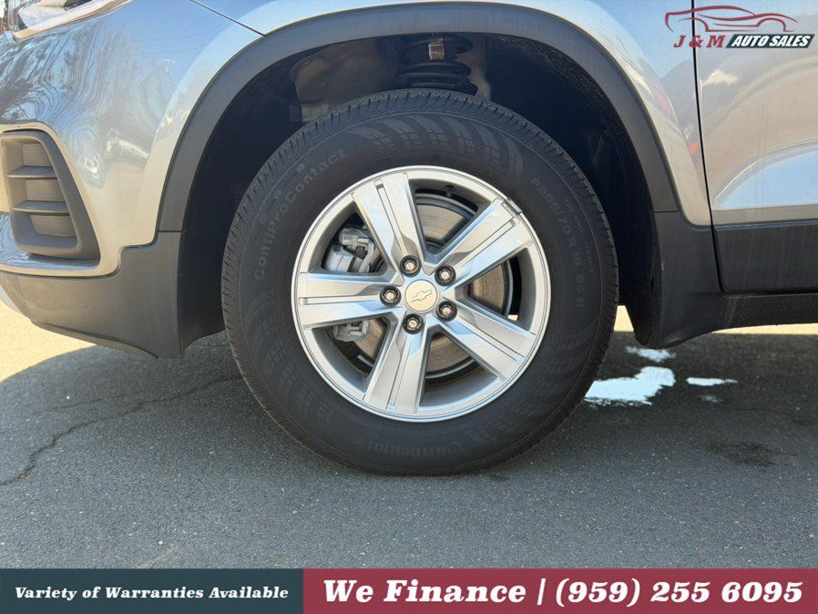 Used 2020 Chevrolet Trax LT w/ LT Convenience Package AWD/4WD image 8