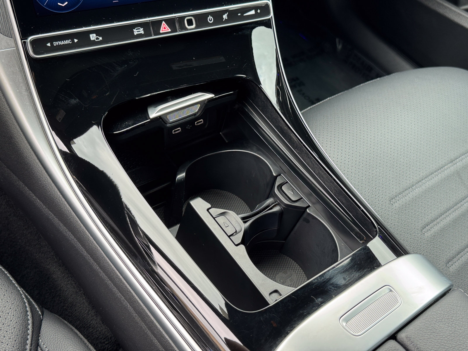 Used 2025 Mercedes-Benz C 300 Sedan image 21
