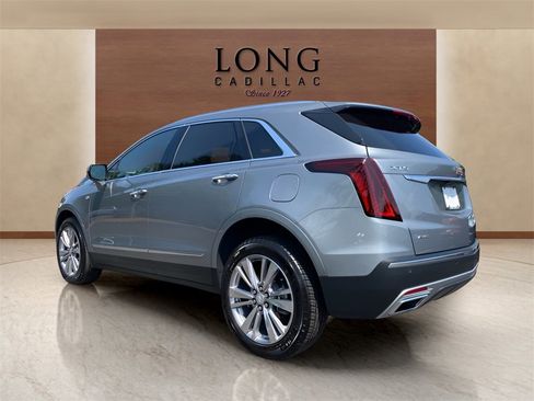 Certified 2024 Cadillac XT5 Premium Luxury image 3
