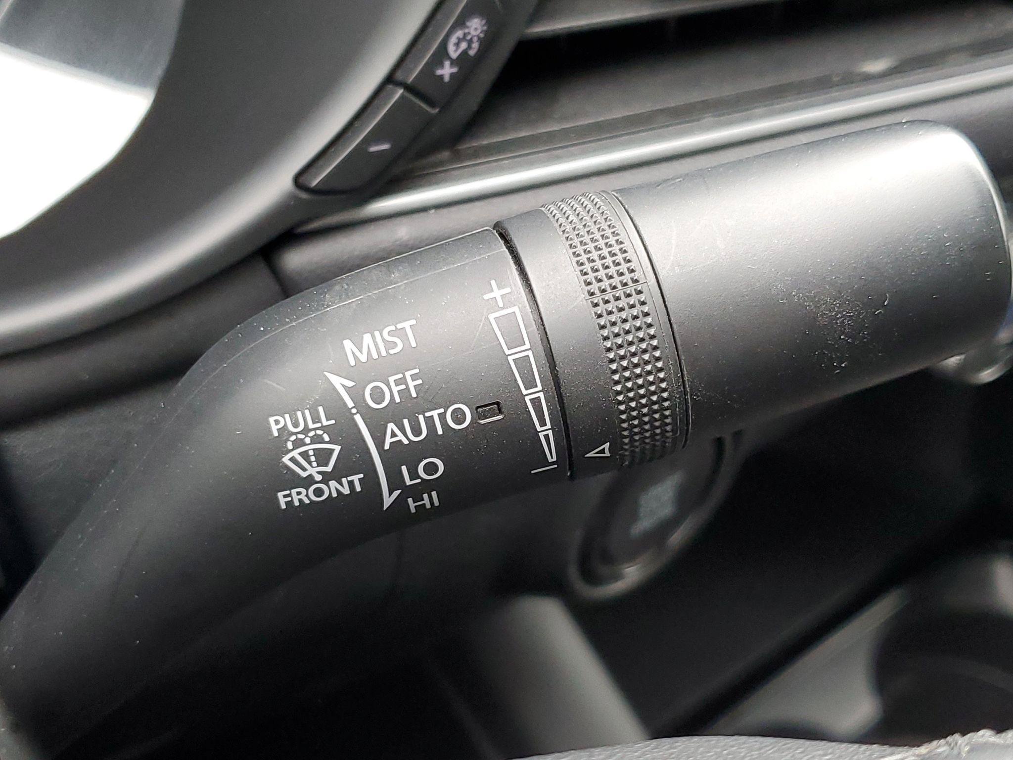 Used 2024 MAZDA MAZDA3 s FWD image 13
