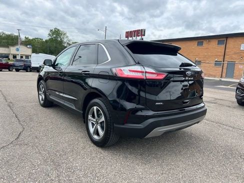 Certified 2024 Ford Edge SEL w/ Convenience Package AWD/4WD image 6