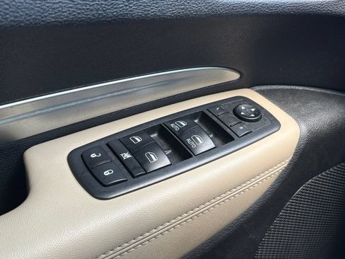 Used 2019 Dodge Durango SXT RWD image 11