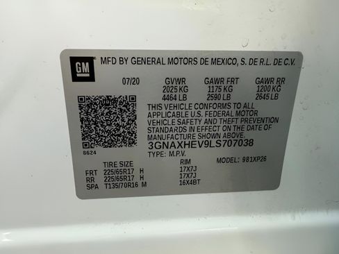 Used 2020 Chevrolet Equinox LS w/ LPO, Floor Liner Package image 28