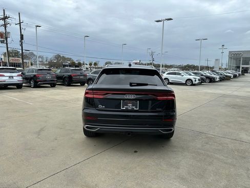 Used 2019 Audi Q8 Prestige w/ Luxury Package image 8