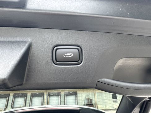 Used 2025 Hyundai Tucson Limited AWD/4WD image 19