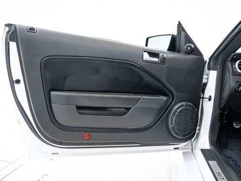 Used 2008 Ford Mustang Shelby GT500 RWD image 19