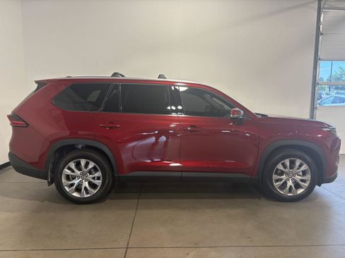Used 2026 Toyota Grand Highlander AWD image 2