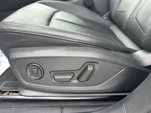 Used 2025 Audi Q3 2.0T Premium AWD/4WD image 13