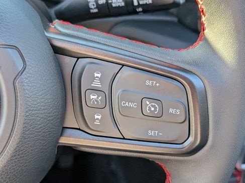 Used 2024 Jeep Wrangler Unlimited Rubicon image 23