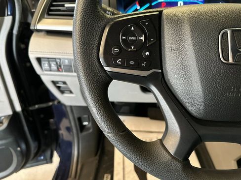 Used 2019 Honda Odyssey EX image 10
