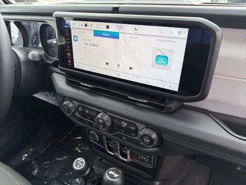 Certified 2025 Jeep Wrangler Sahara 4xe image 14