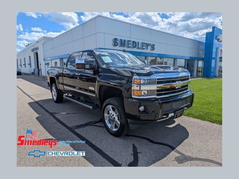 Used 2018 Chevrolet Silverado 2500 High Country w/ Duramax Plus Package AWD/4WD image 1