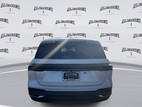 New 2026 Lincoln Nautilus Premier image 4