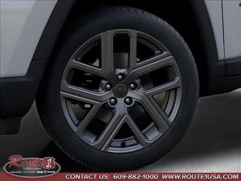 New 2026 Jeep Compass Limited AWD/4WD image 9