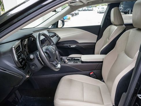 Used 2024 Lexus RX 350 FWD w/ Technology Package image 17
