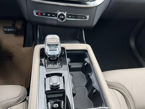 New 2026 Volvo XC90 B6 Ultra AWD/4WD image 32