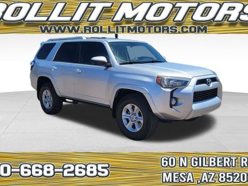 Used 2018 Toyota 4Runner SR5 AWD/4WD image 1