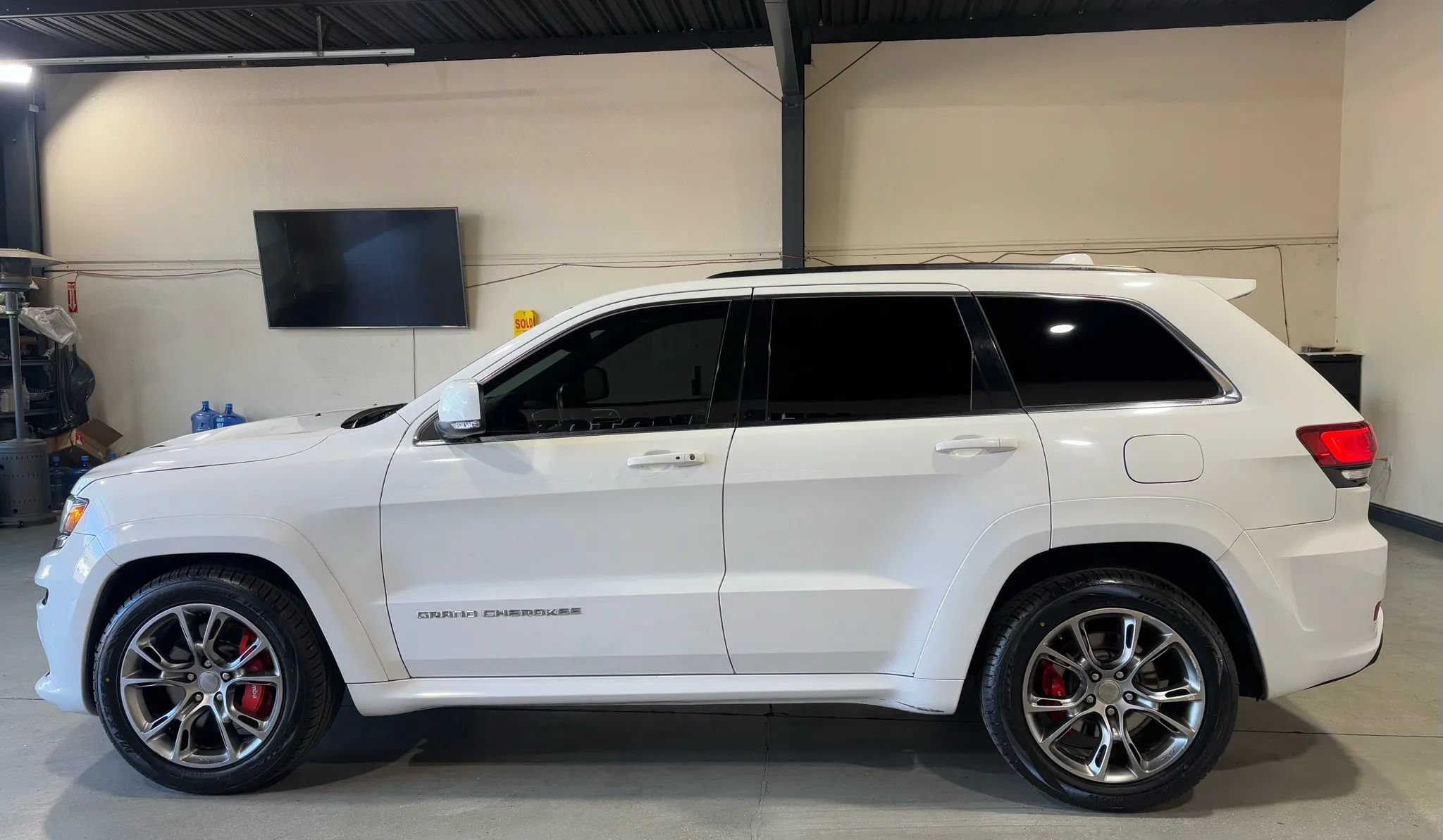 Used 2015 Jeep Grand Cherokee SRT w/ Trailer Tow Group IV AWD/4WD image 7