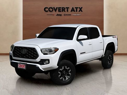 Used 2020 Toyota Tacoma TRD Off-Road AWD/4WD image 1