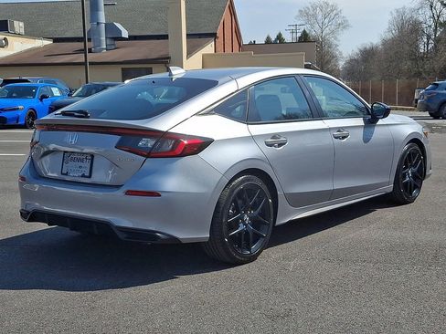 Used 2023 Honda Civic Sport image 6