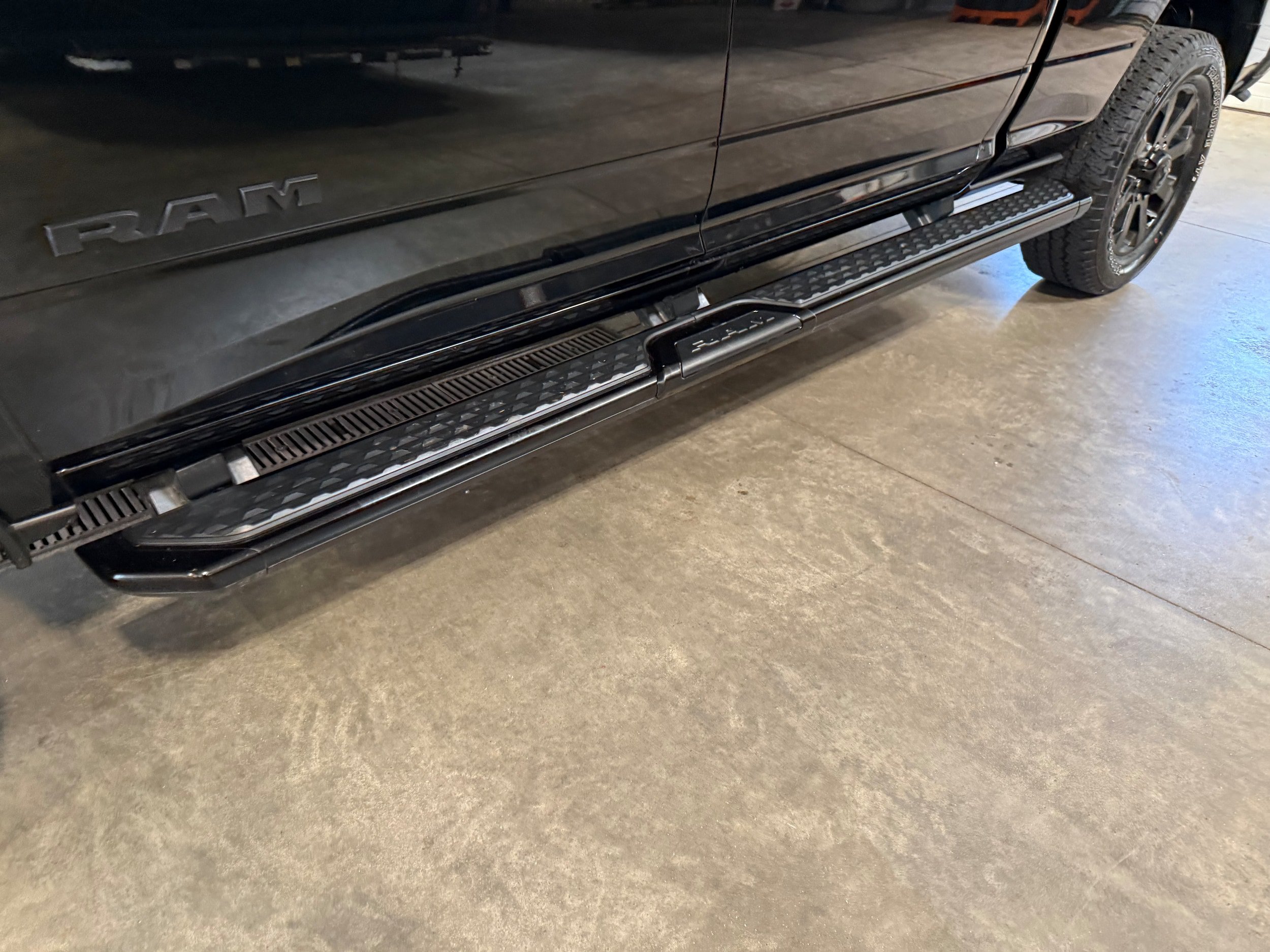 Certified 2025 RAM 2500 Big Horn AWD/4WD image 32